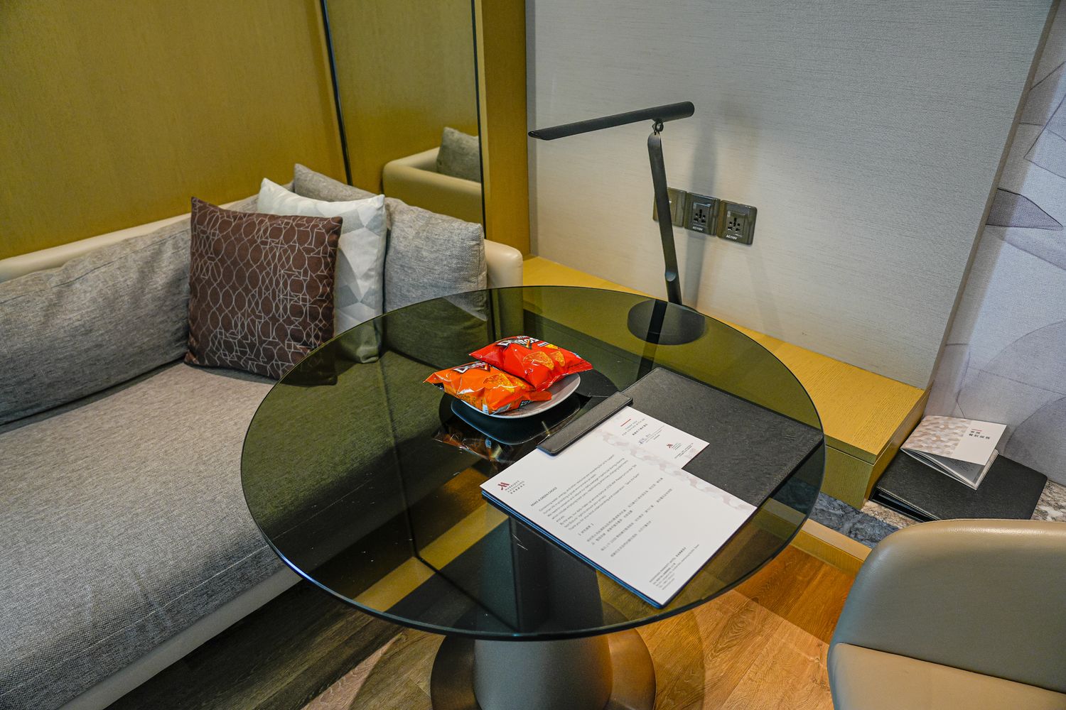 高雄萬豪｜美享地牛排館：米其林主廚法式牛排饗宴，五週年住房專案高鐵、住宿、美食一站式度假! @混血珊莎的奇幻旅程