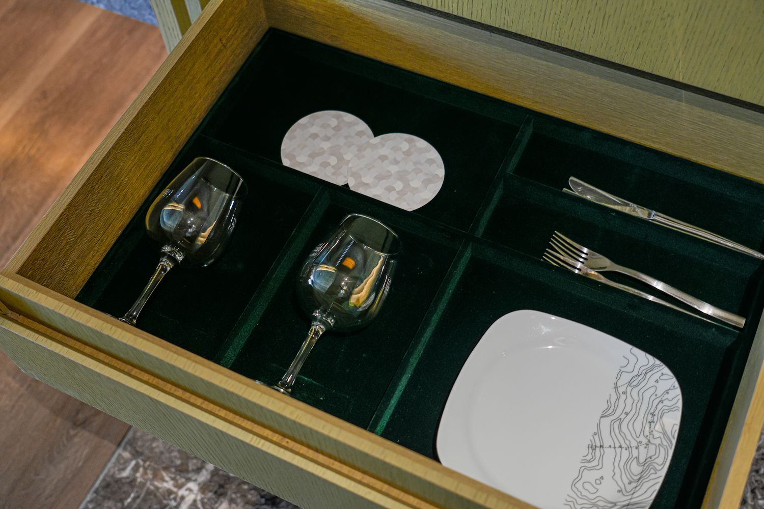 高雄萬豪｜美享地牛排館：米其林主廚法式牛排饗宴，五週年住房專案高鐵、住宿、美食一站式度假! @混血珊莎的奇幻旅程