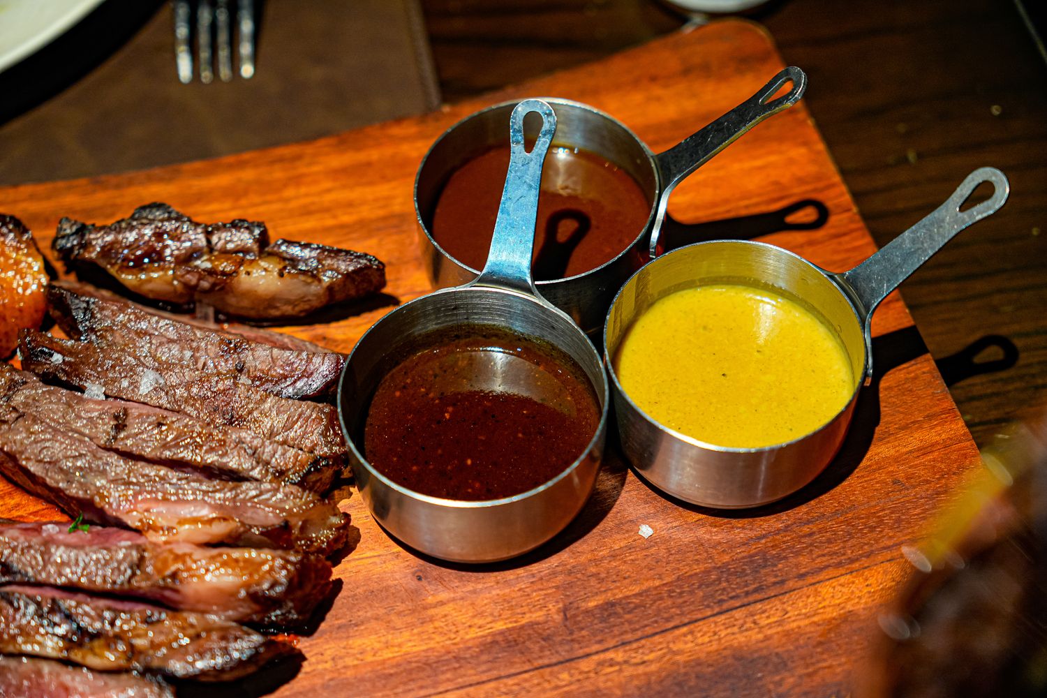 胡志明市高級餐廳|Pullman五星飯店高空牛排館 Mad Cow Saigon，和牛與百萬夜景一次滿足! @混血珊莎的奇幻旅程