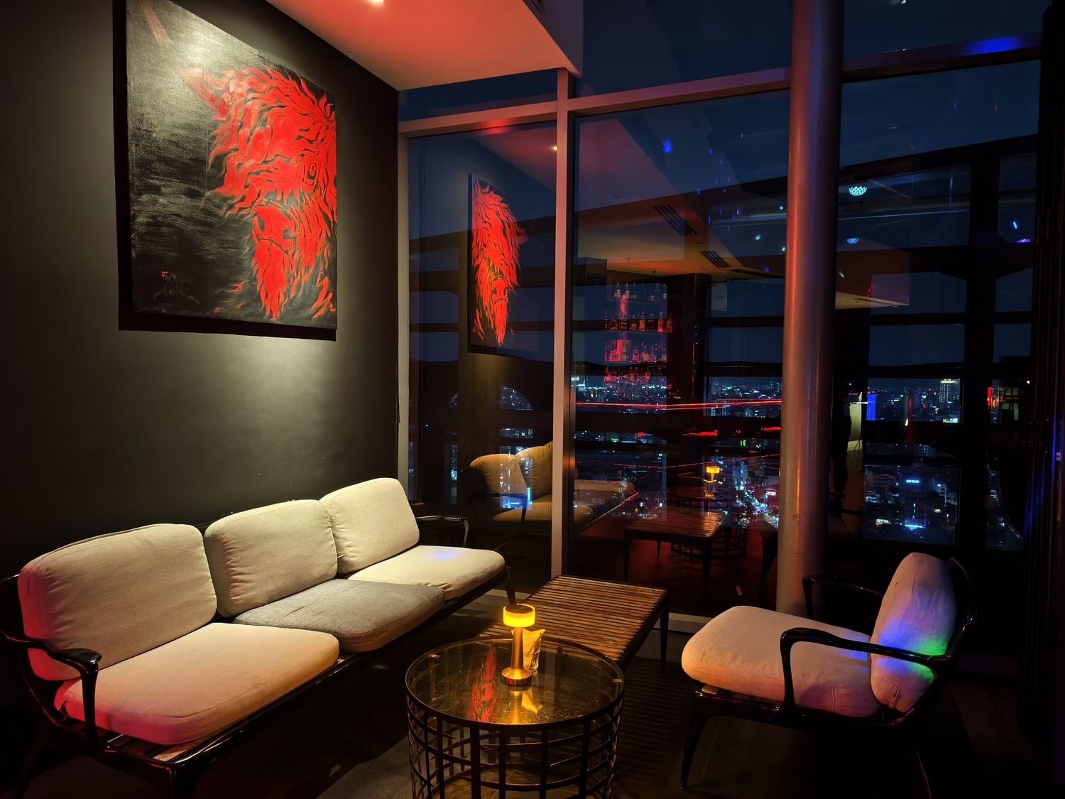 胡志明市高級餐廳|Pullman五星飯店高空牛排館 Mad Cow Saigon，和牛與百萬夜景一次滿足! @混血珊莎的奇幻旅程