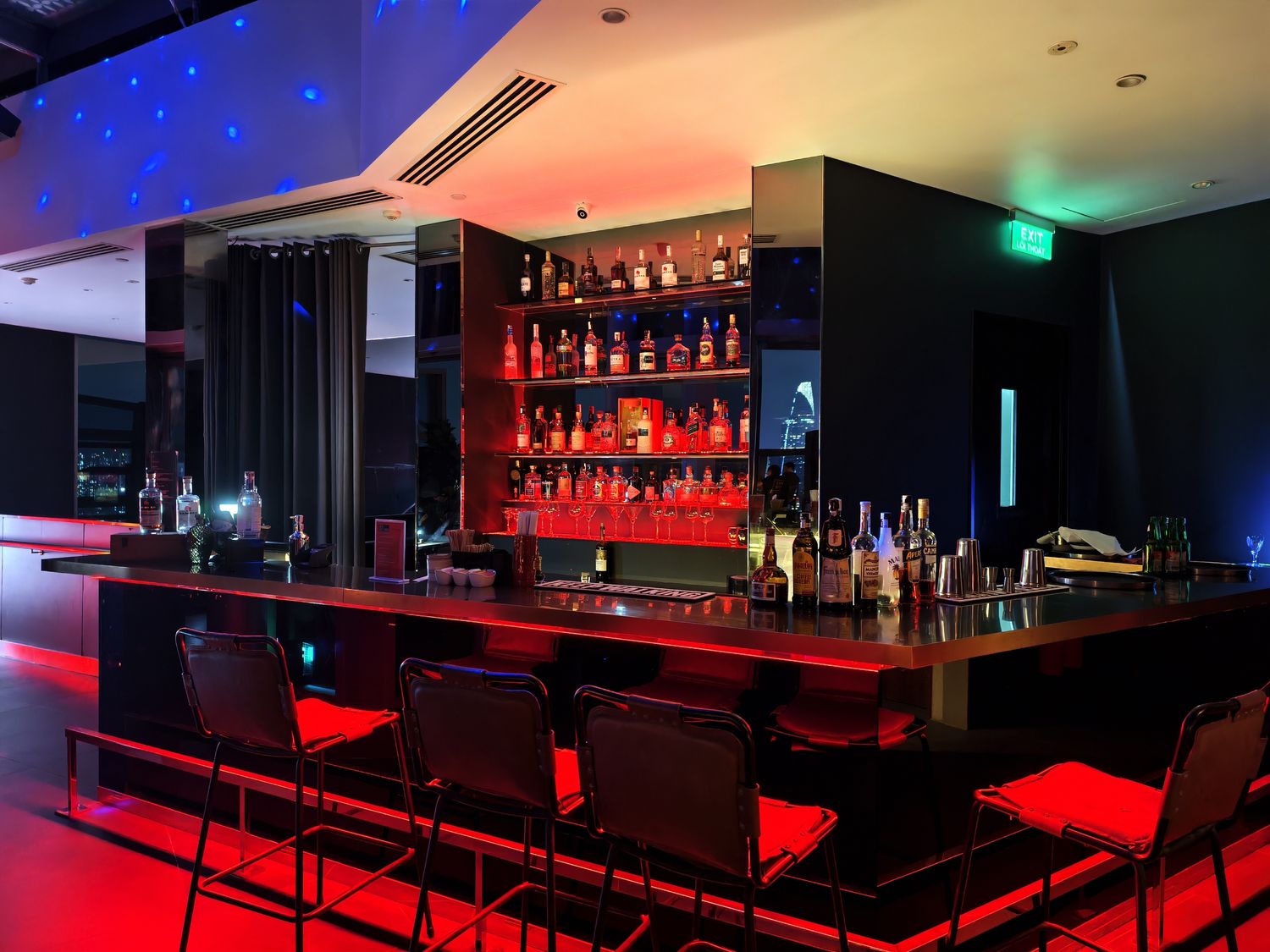 胡志明市高級餐廳|Pullman五星飯店高空牛排館 Mad Cow Saigon，和牛與百萬夜景一次滿足! @混血珊莎的奇幻旅程