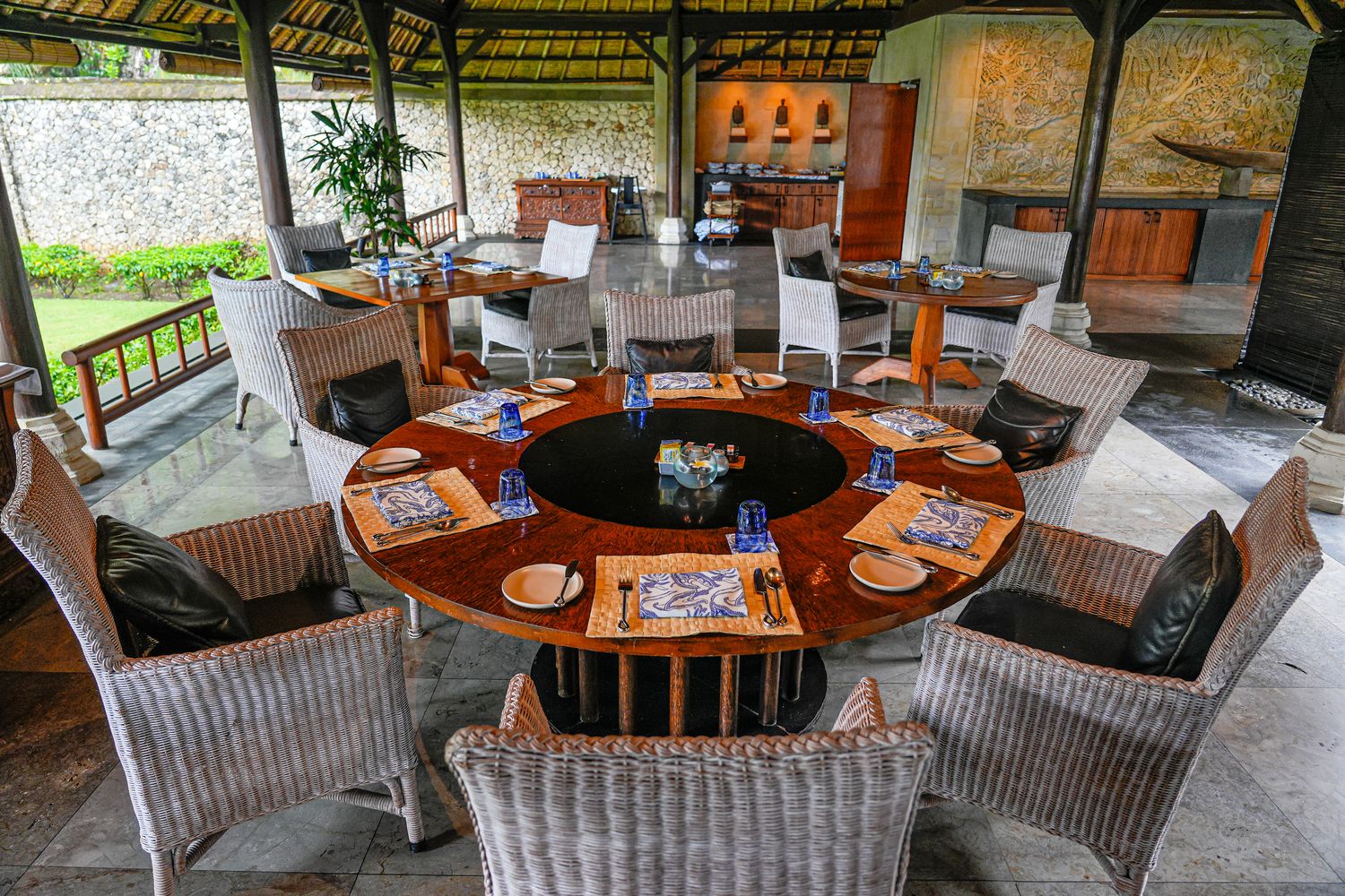 【峇里島住宿】The Oberoi, Bali 歐貝羅伊海灘度假村:水明漾絕美夕陽、海景Villa與放鬆Spa,完美度假就該這樣! @混血珊莎的奇幻旅程 【峇里島住宿】The Oberoi, Bali 歐貝羅伊海灘度假村:水明漾絕美夕陽、海景Villa與放鬆Spa,完美度假就該這樣! @混血珊莎的奇幻旅程