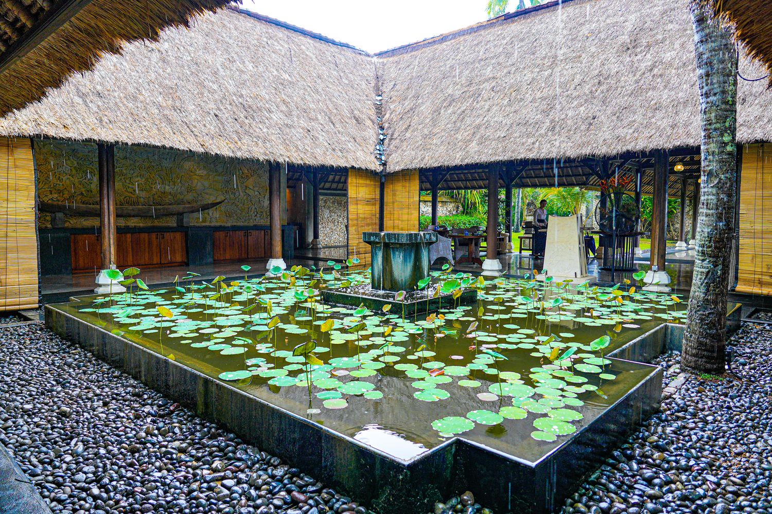 【峇里島住宿】The Oberoi, Bali 歐貝羅伊海灘度假村:水明漾絕美夕陽、海景Villa與放鬆Spa,完美度假就該這樣! @混血珊莎的奇幻旅程 【峇里島住宿】The Oberoi, Bali 歐貝羅伊海灘度假村:水明漾絕美夕陽、海景Villa與放鬆Spa,完美度假就該這樣! @混血珊莎的奇幻旅程