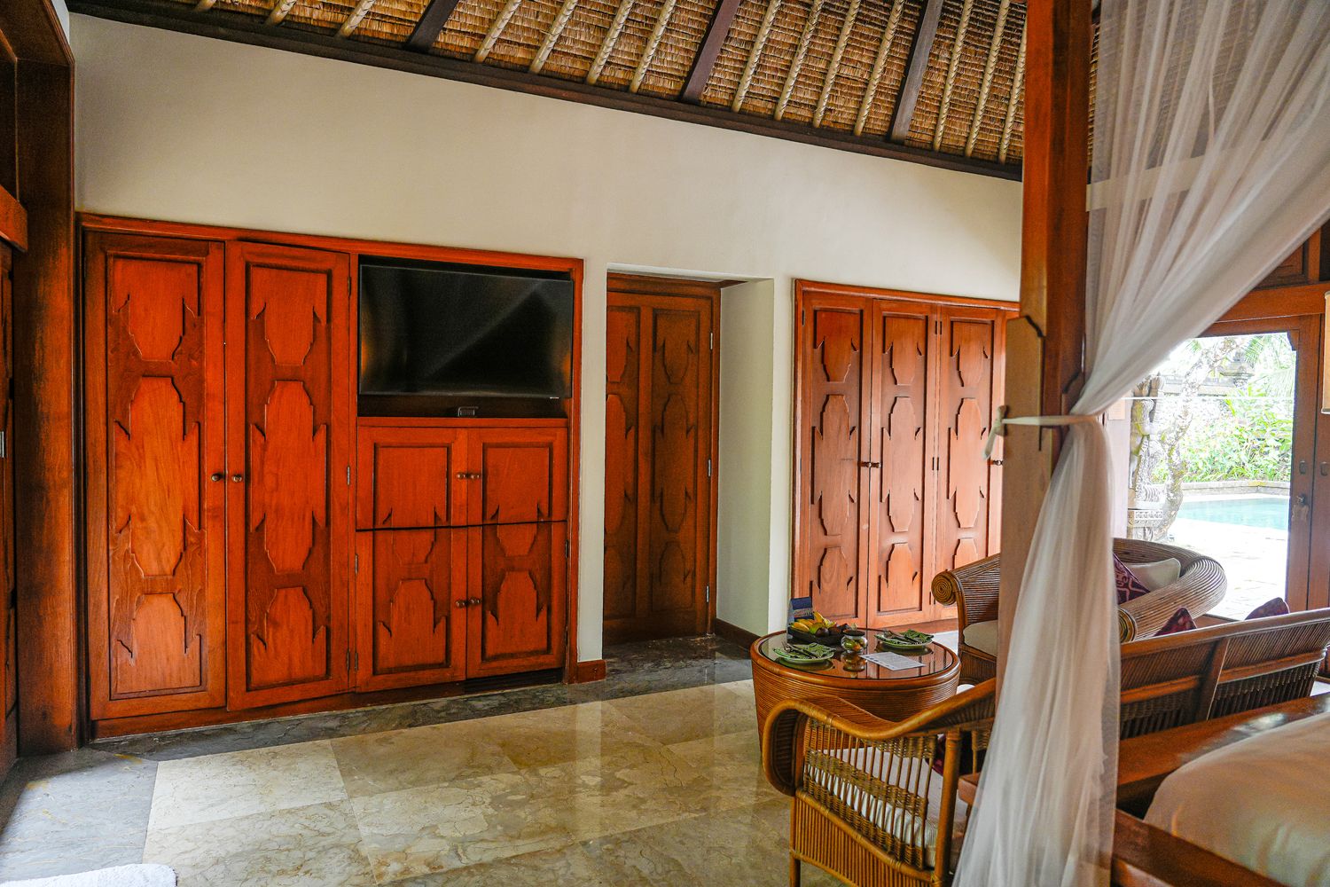 【峇里島住宿】The Oberoi, Bali 歐貝羅伊海灘度假村:水明漾絕美夕陽、海景Villa與放鬆Spa,完美度假就該這樣! @混血珊莎的奇幻旅程 【峇里島住宿】The Oberoi, Bali 歐貝羅伊海灘度假村:水明漾絕美夕陽、海景Villa與放鬆Spa,完美度假就該這樣! @混血珊莎的奇幻旅程
