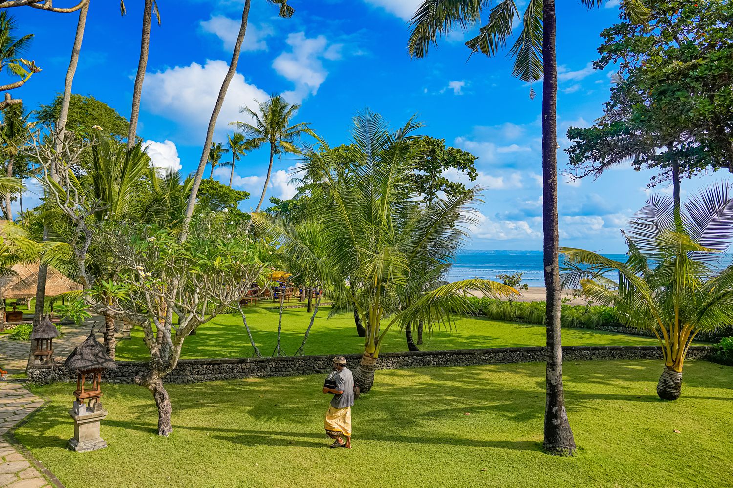 【峇里島住宿】The Oberoi, Bali 歐貝羅伊海灘度假村:水明漾絕美夕陽、海景Villa與放鬆Spa,完美度假就該這樣! @混血珊莎的奇幻旅程 【峇里島住宿】The Oberoi, Bali 歐貝羅伊海灘度假村:水明漾絕美夕陽、海景Villa與放鬆Spa,完美度假就該這樣! @混血珊莎的奇幻旅程