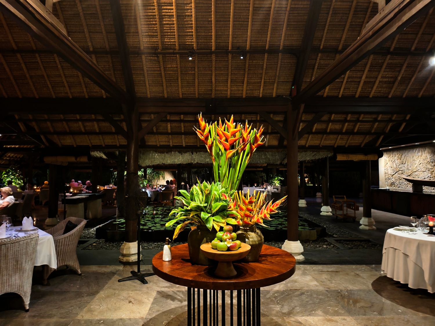【峇里島住宿】The Oberoi, Bali 歐貝羅伊海灘度假村:水明漾絕美夕陽、海景Villa與放鬆Spa,完美度假就該這樣! @混血珊莎的奇幻旅程 【峇里島住宿】The Oberoi, Bali 歐貝羅伊海灘度假村:水明漾絕美夕陽、海景Villa與放鬆Spa,完美度假就該這樣! @混血珊莎的奇幻旅程
