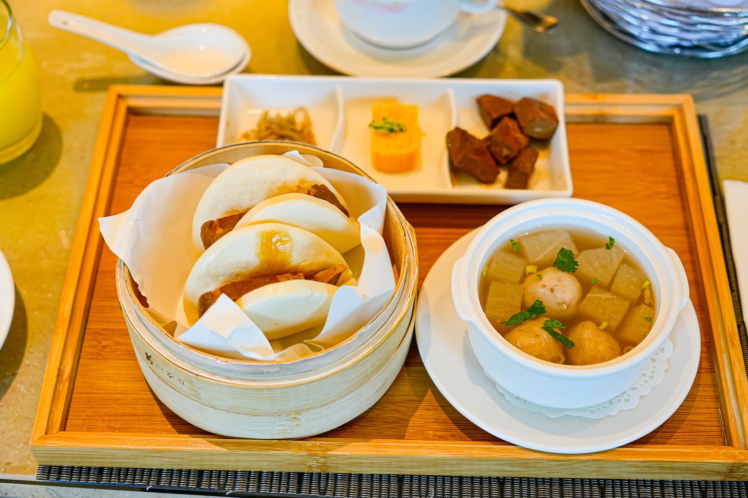 秒飛歐洲！瓏山林蘇澳冷熱泉度假飯店，純白宮廷風與極致雙湯的度假天堂! @混血珊莎的奇幻旅程