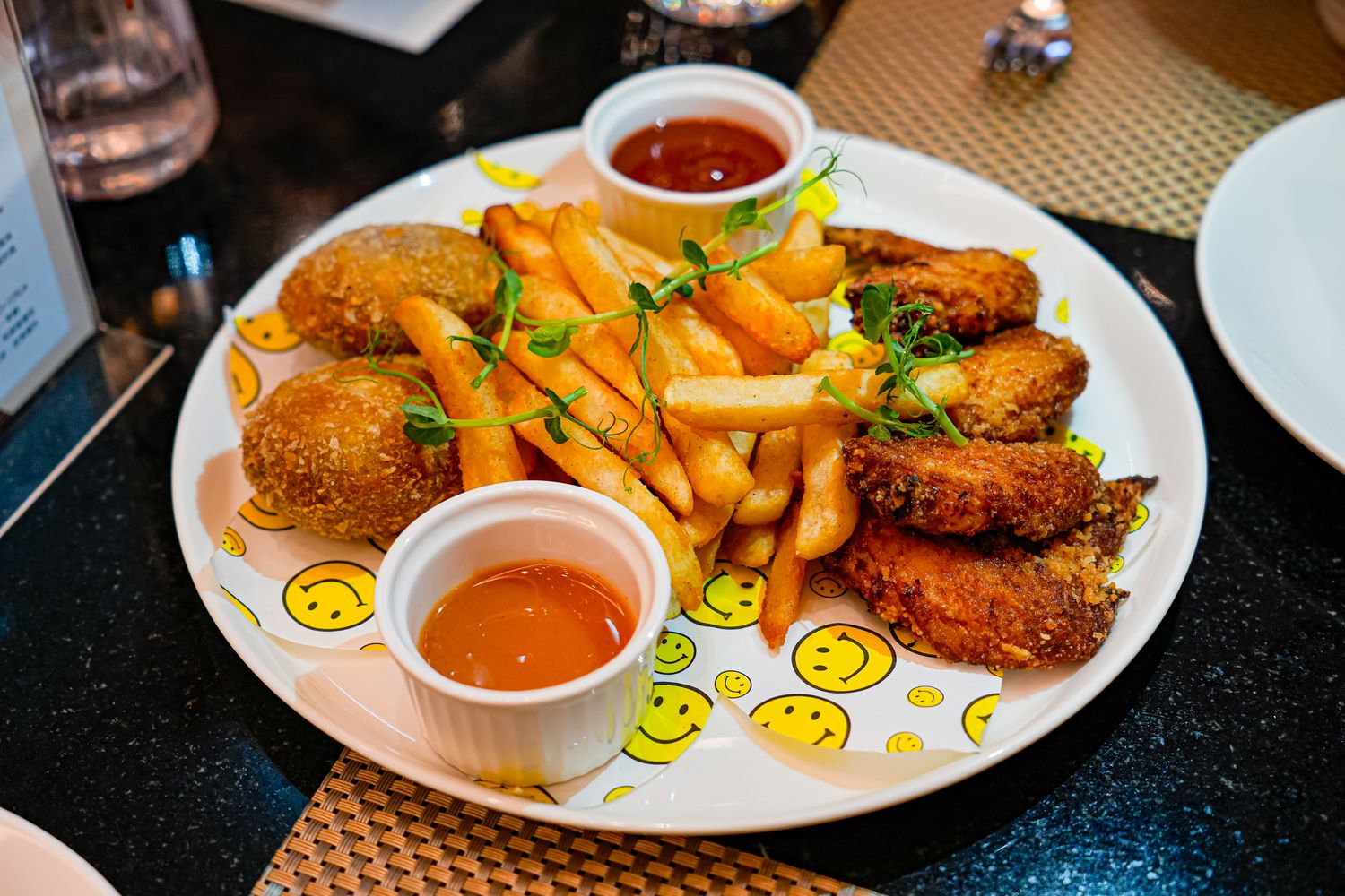 秒飛歐洲！瓏山林蘇澳冷熱泉度假飯店，純白宮廷風與極致雙湯的度假天堂! @混血珊莎的奇幻旅程