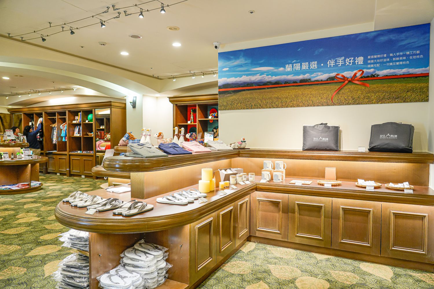 秒飛歐洲！瓏山林蘇澳冷熱泉度假飯店，純白宮廷風與極致雙湯的度假天堂! @混血珊莎的奇幻旅程