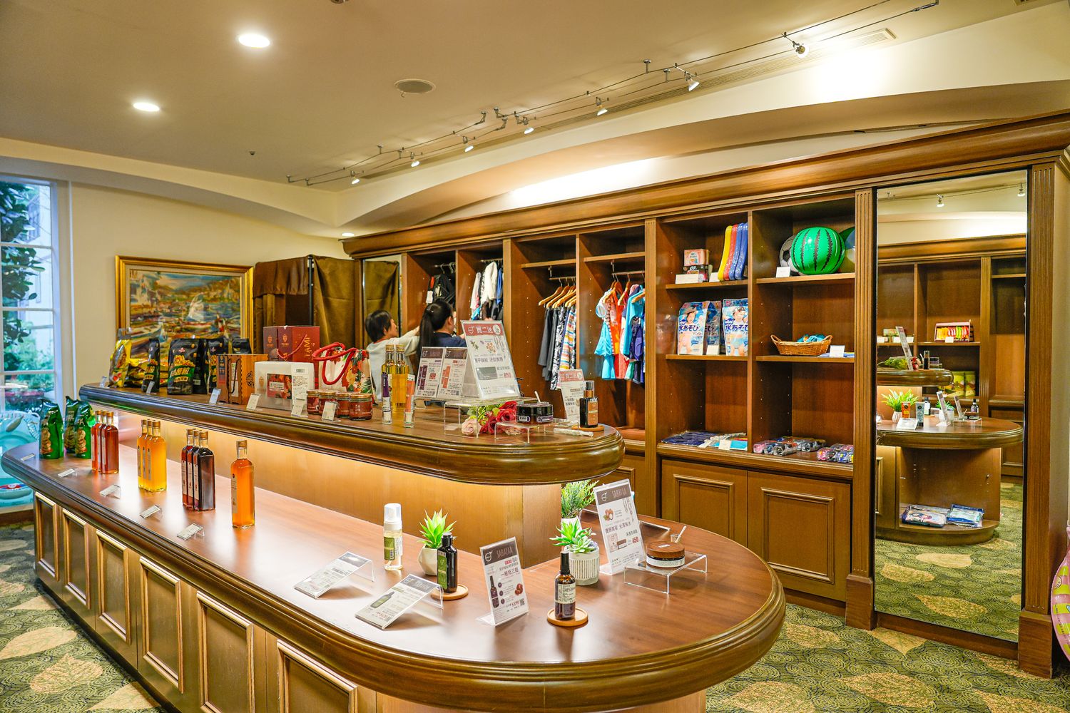 秒飛歐洲！瓏山林蘇澳冷熱泉度假飯店，純白宮廷風與極致雙湯的度假天堂! @混血珊莎的奇幻旅程