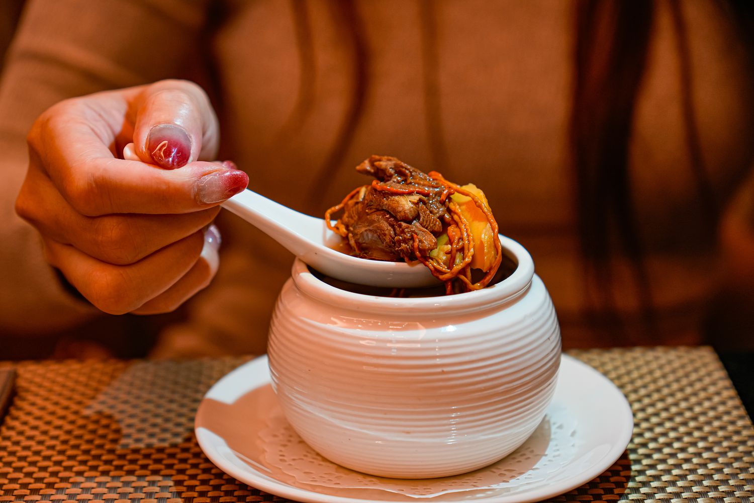 秒飛歐洲！瓏山林蘇澳冷熱泉度假飯店，純白宮廷風與極致雙湯的度假天堂! @混血珊莎的奇幻旅程