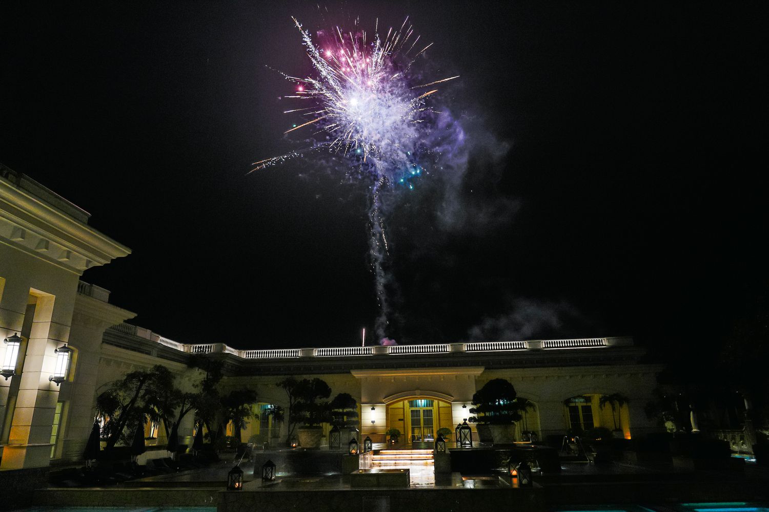 秒飛歐洲！瓏山林蘇澳冷熱泉度假飯店，純白宮廷風與極致雙湯的度假天堂! @混血珊莎的奇幻旅程