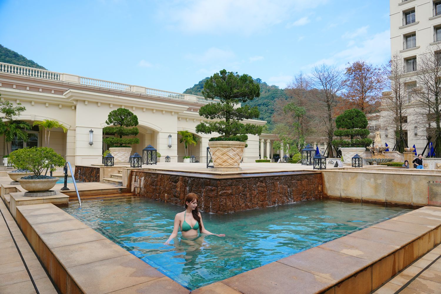 秒飛歐洲！瓏山林蘇澳冷熱泉度假飯店，純白宮廷風與極致雙湯的度假天堂! @混血珊莎的奇幻旅程