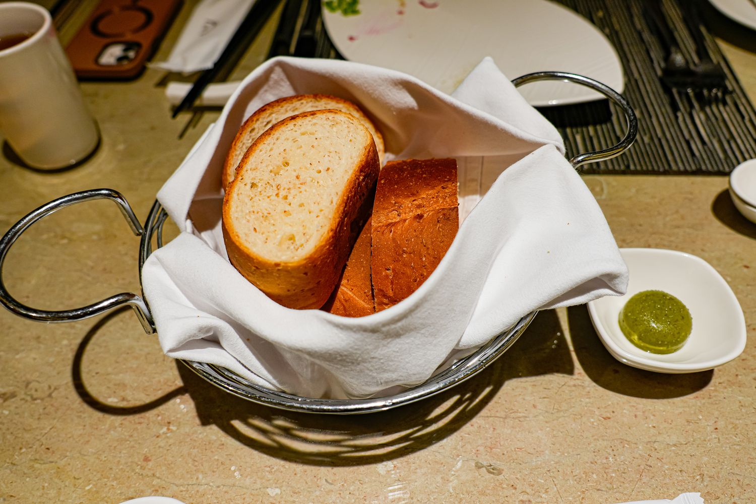 秒飛歐洲！瓏山林蘇澳冷熱泉度假飯店，純白宮廷風與極致雙湯的度假天堂! @混血珊莎的奇幻旅程