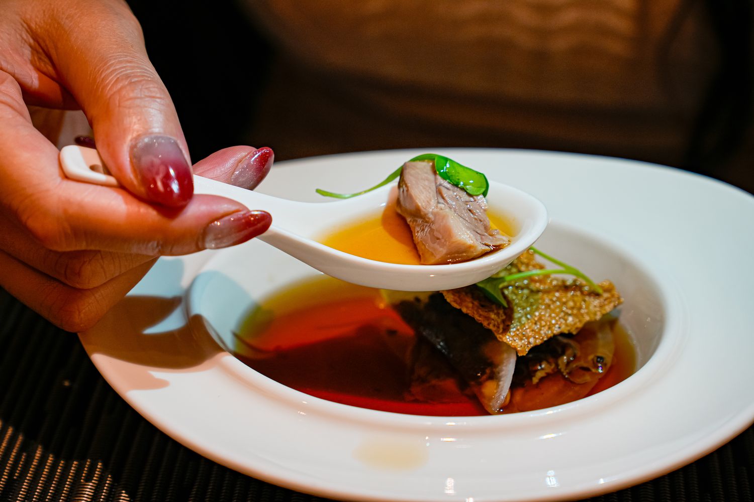 秒飛歐洲！瓏山林蘇澳冷熱泉度假飯店，純白宮廷風與極致雙湯的度假天堂! @混血珊莎的奇幻旅程