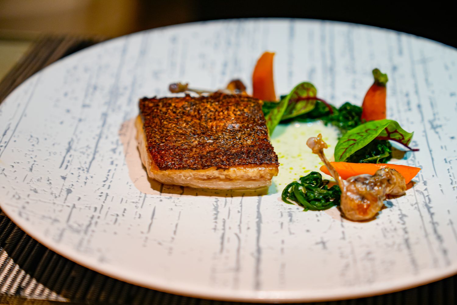 秒飛歐洲！瓏山林蘇澳冷熱泉度假飯店，純白宮廷風與極致雙湯的度假天堂! @混血珊莎的奇幻旅程