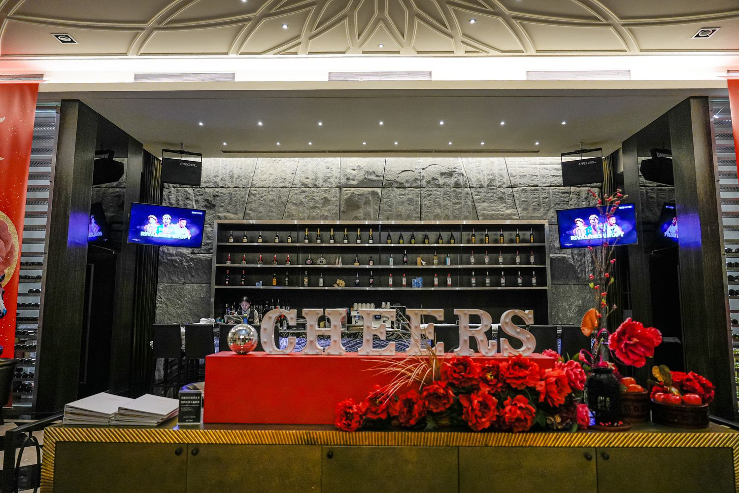 秒飛歐洲！瓏山林蘇澳冷熱泉度假飯店，純白宮廷風與極致雙湯的度假天堂! @混血珊莎的奇幻旅程