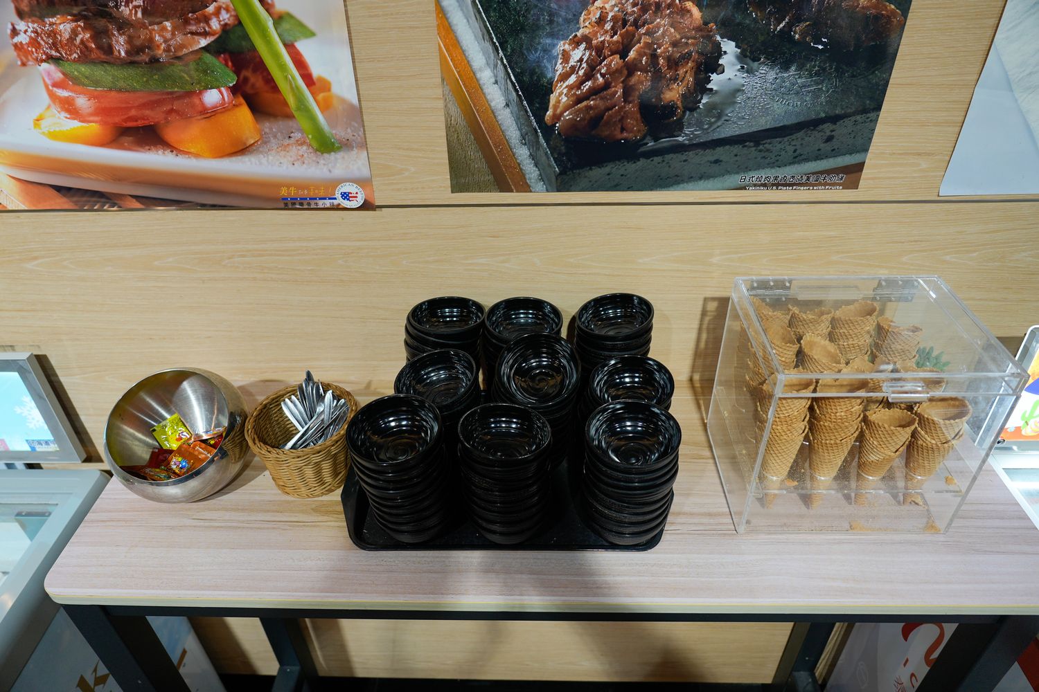 【燒肉道】全台首創軌道送餐，桃園蘆竹吃到飽$789起狂嗑和牛與生猛海鮮! @混血珊莎的奇幻旅程