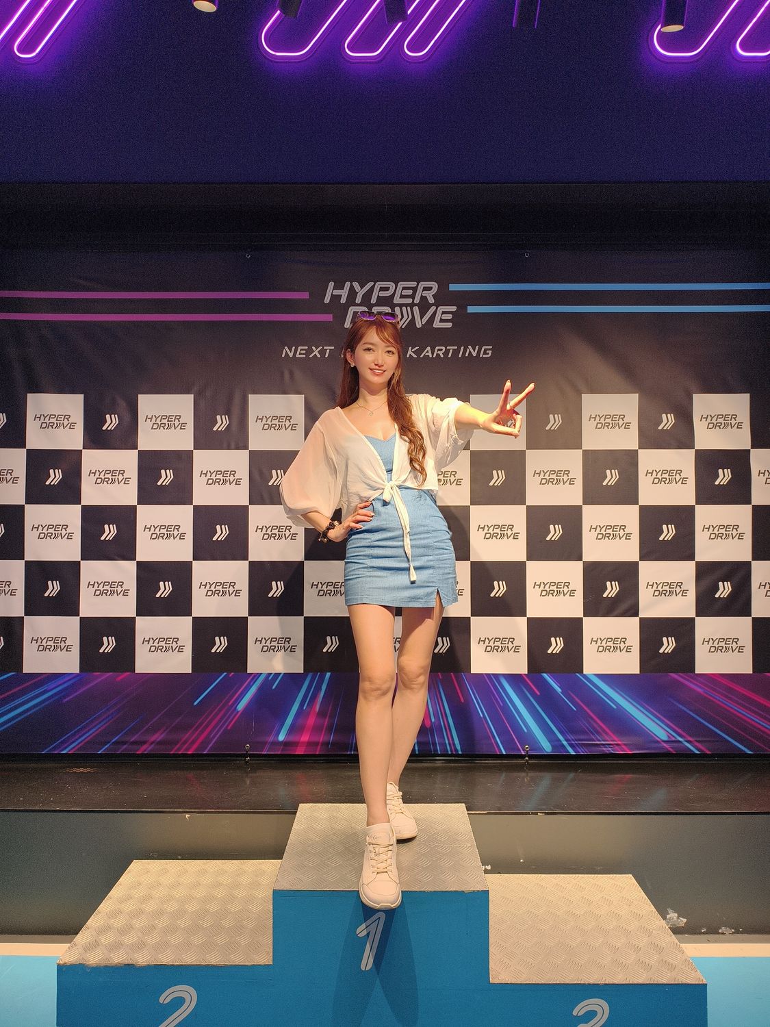 新加坡 HyperDrive 室內卡丁車,隱身聖淘沙巴拉望的飆速天堂! @混血珊莎的奇幻旅程 新加坡 HyperDrive 室內卡丁車,隱身聖淘沙巴拉望的飆速天堂! @混血珊莎的奇幻旅程