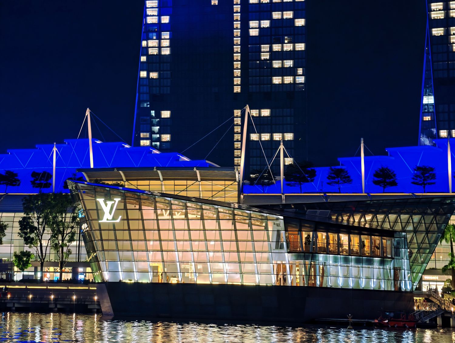 【新加坡景點】克拉碼頭遊船體驗｜40分鐘賞遍金沙酒店、魚尾獅、濱海灣絕美夜景! @混血珊莎的奇幻旅程