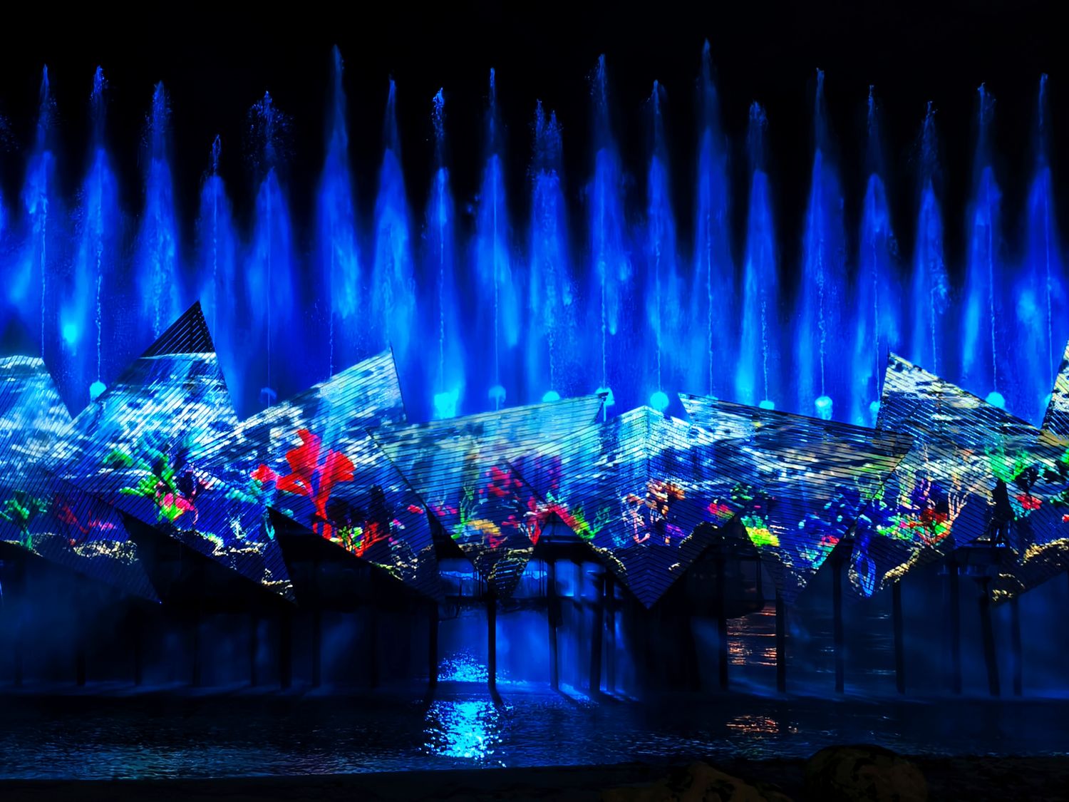 新加坡聖淘沙｜時光之翼 Wings of Time 值得看嗎? 票價/交通/心得評價一次告訴你! @混血珊莎的奇幻旅程