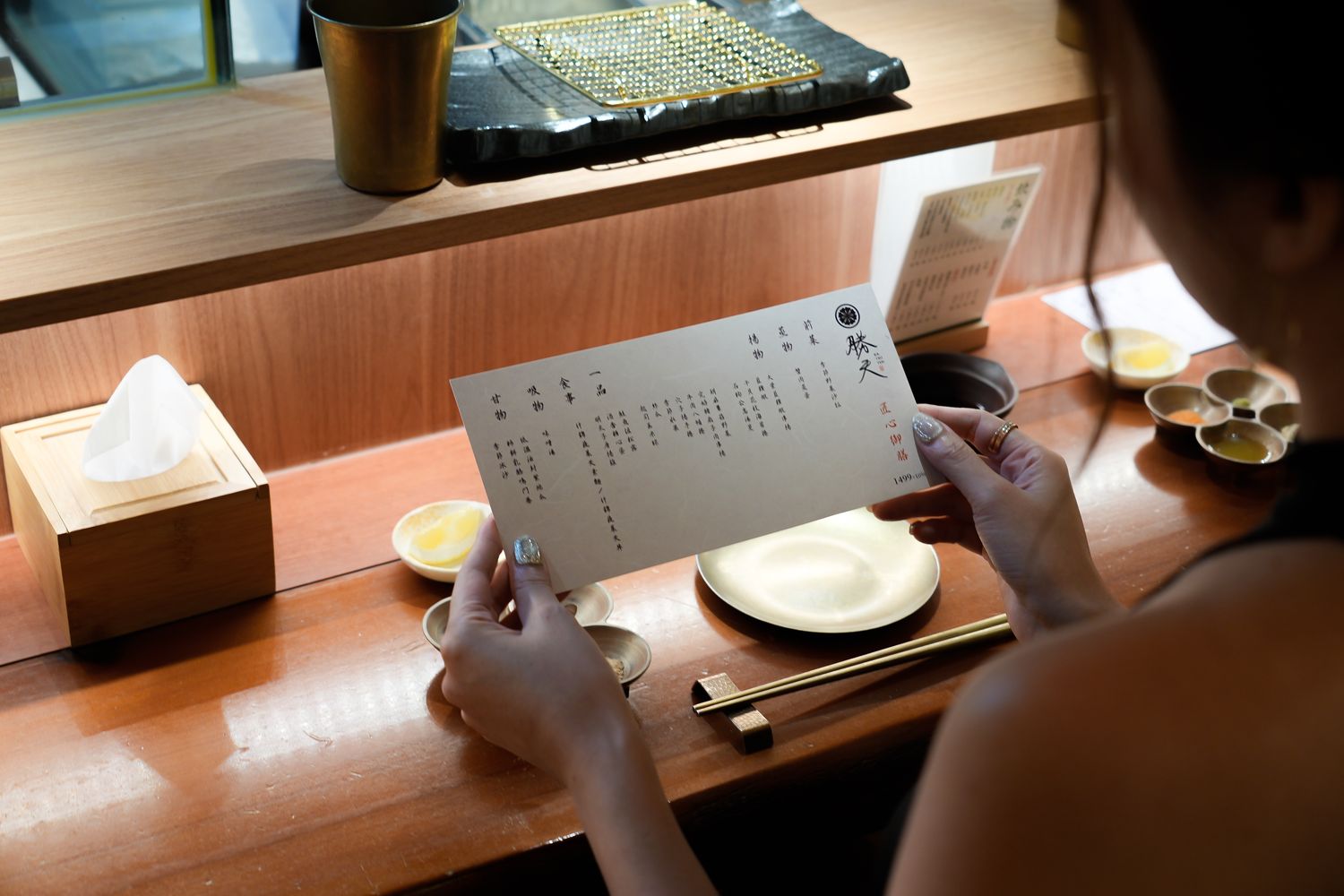 【勝天 天婦羅串揚】輕奢板前料理!品嚐21道板前現流海鮮炸物，中山區必吃美食推薦 @混血珊莎的奇幻旅程