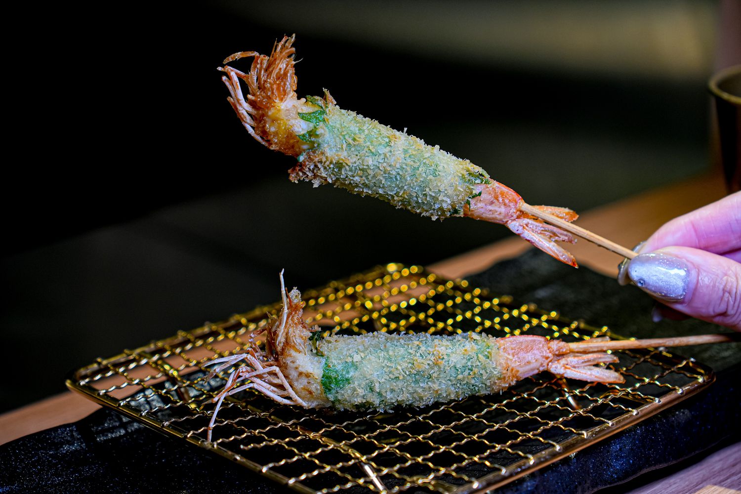 【勝天 天婦羅串揚】輕奢板前料理!品嚐21道板前現流海鮮炸物，中山區必吃美食推薦 @混血珊莎的奇幻旅程