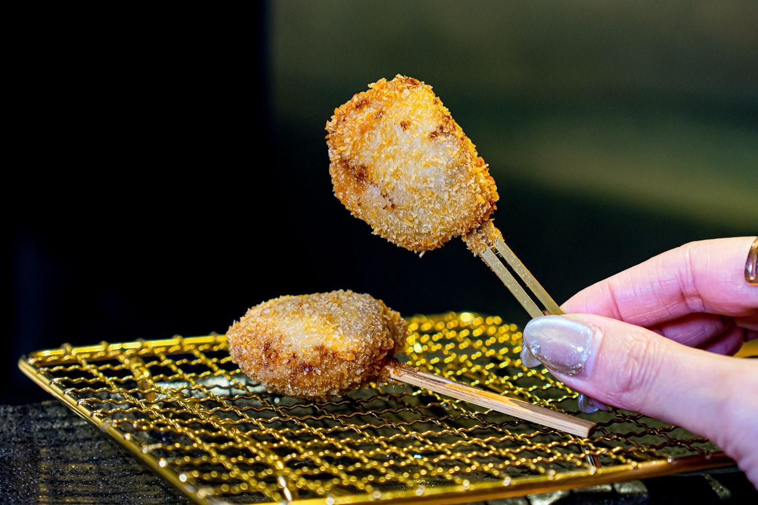 【勝天 天婦羅串揚】輕奢板前料理!品嚐21道板前現流海鮮炸物，中山區必吃美食推薦 @混血珊莎的奇幻旅程