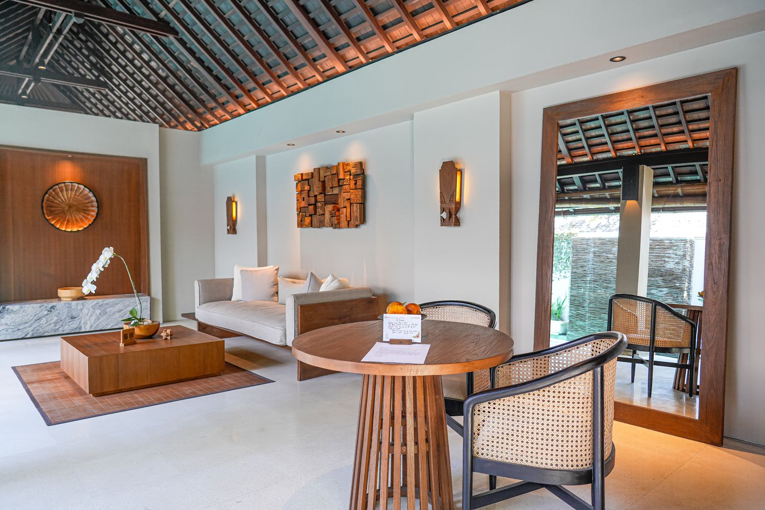 【峇里島住宿推薦】The Amala Boutique Retreat：水明漾獨棟泳池Villa，頌缽體驗與夢幻漂浮早餐! @混血珊莎的奇幻旅程