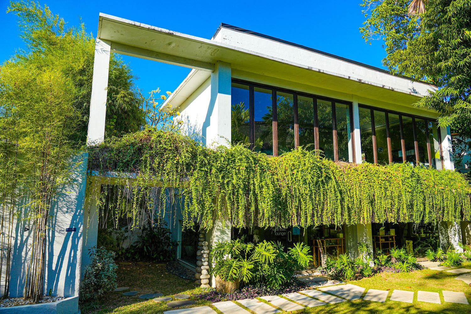 【峇里島住宿推薦】The Amala Boutique Retreat:水明漾獨棟泳池Villa,頌缽體驗與夢幻漂浮早餐! @混血珊莎的奇幻旅程 【峇里島住宿推薦】The Amala Boutique Retreat:水明漾獨棟泳池Villa,頌缽體驗與夢幻漂浮早餐! @混血珊莎的奇幻旅程