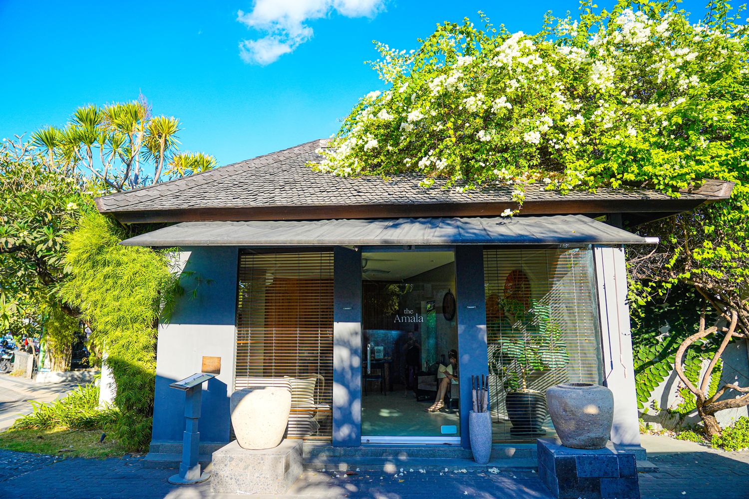 【峇里島住宿推薦】The Amala Boutique Retreat:水明漾獨棟泳池Villa,頌缽體驗與夢幻漂浮早餐! @混血珊莎的奇幻旅程 【峇里島住宿推薦】The Amala Boutique Retreat:水明漾獨棟泳池Villa,頌缽體驗與夢幻漂浮早餐! @混血珊莎的奇幻旅程
