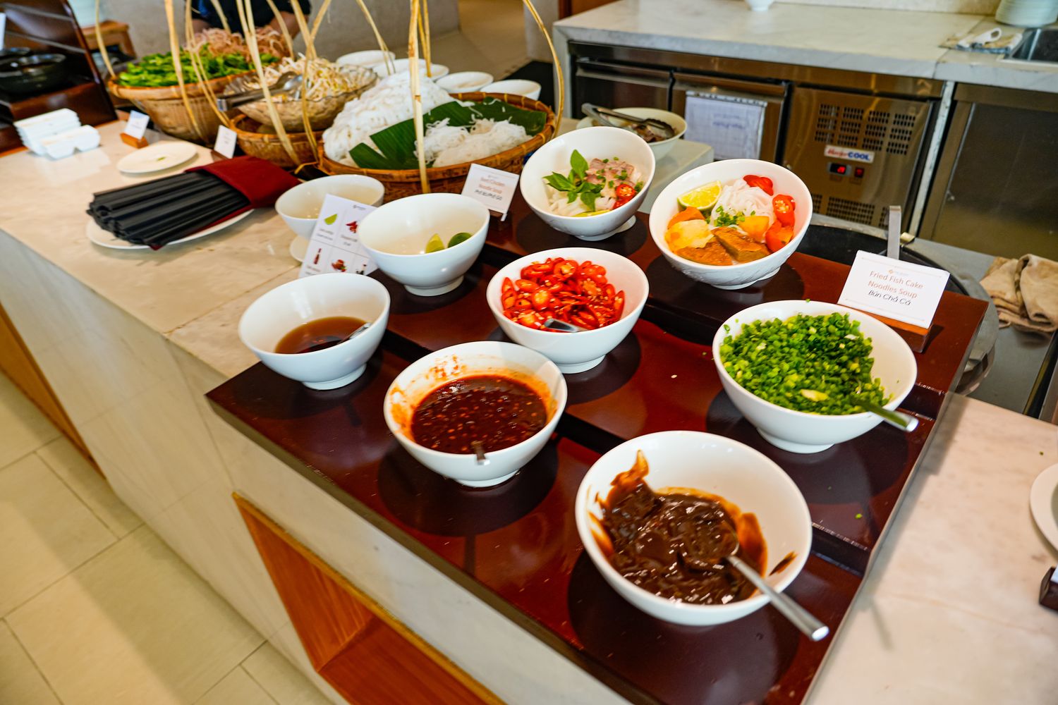 【峴港住宿】TMS Hotel Da Nang Beach 開箱！美溪沙灘第一排，頂樓無邊際泳池超美! @混血珊莎的奇幻旅程