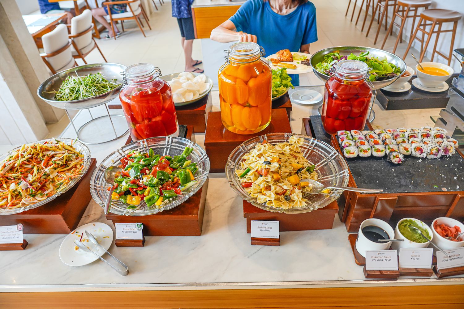 【峴港住宿】TMS Hotel Da Nang Beach 開箱！美溪沙灘第一排，頂樓無邊際泳池超美! @混血珊莎的奇幻旅程