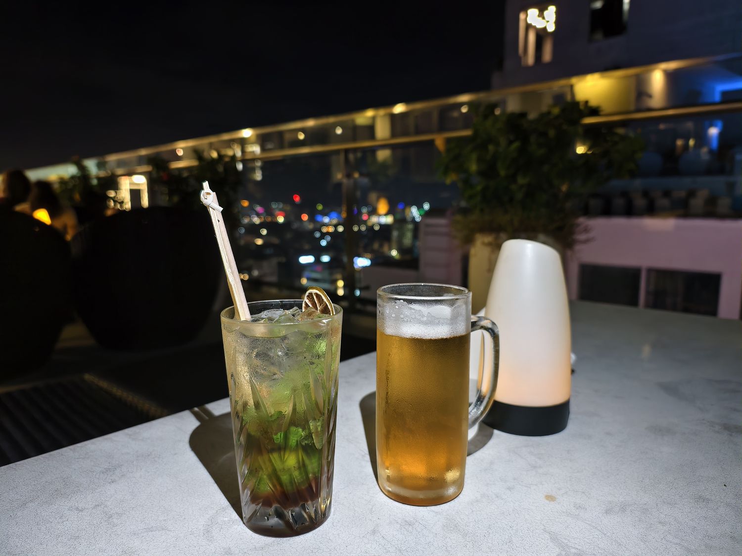 【峴港住宿】TMS Hotel Da Nang Beach 開箱！美溪沙灘第一排，頂樓無邊際泳池超美! @混血珊莎的奇幻旅程