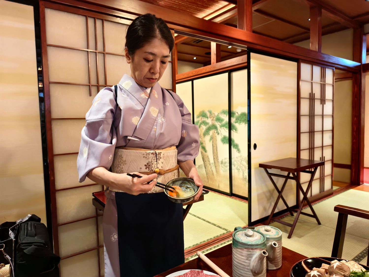 東京淺草壽喜燒必吃!百年老店Chinyaちんや和牛饗宴,江戶空間與桌邊服務的浪漫朝聖! @混血珊莎的奇幻旅程 東京淺草壽喜燒必吃!百年老店Chinyaちんや和牛饗宴,江戶空間與桌邊服務的浪漫朝聖! @混血珊莎的奇幻旅程