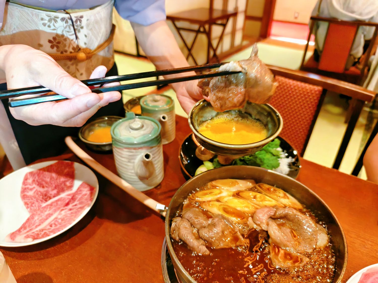 東京淺草壽喜燒必吃!百年老店Chinyaちんや和牛饗宴,江戶空間與桌邊服務的浪漫朝聖! @混血珊莎的奇幻旅程 東京淺草壽喜燒必吃!百年老店Chinyaちんや和牛饗宴,江戶空間與桌邊服務的浪漫朝聖! @混血珊莎的奇幻旅程