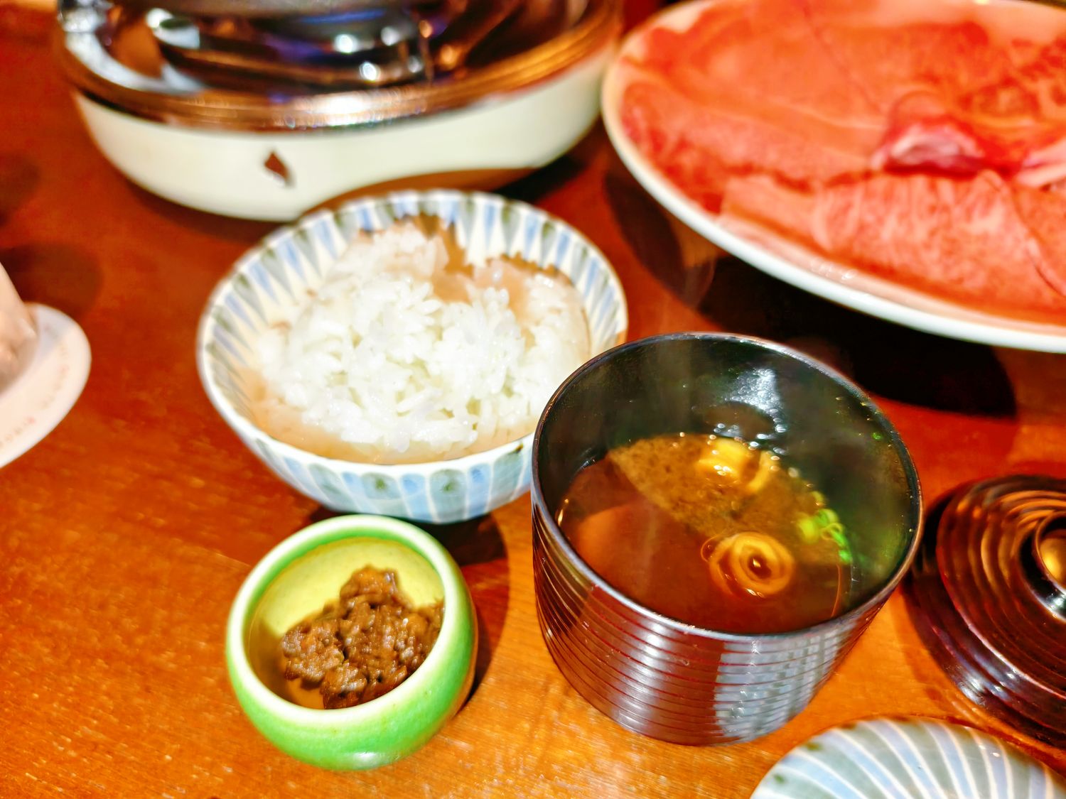 東京淺草壽喜燒必吃!百年老店Chinyaちんや和牛饗宴，江戶空間與桌邊服務的浪漫朝聖! @混血珊莎的奇幻旅程