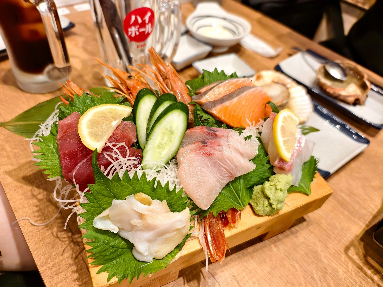 【日本美食】磯丸水產|24小時營業平價海鮮天堂,東京新宿/上野/淺草/澀谷/大阪/神戶通通有! @混血珊莎的奇幻旅程 【日本美食】磯丸水產|24小時營業平價海鮮天堂,東京新宿/上野/淺草/澀谷/大阪/神戶通通有! @混血珊莎的奇幻旅程