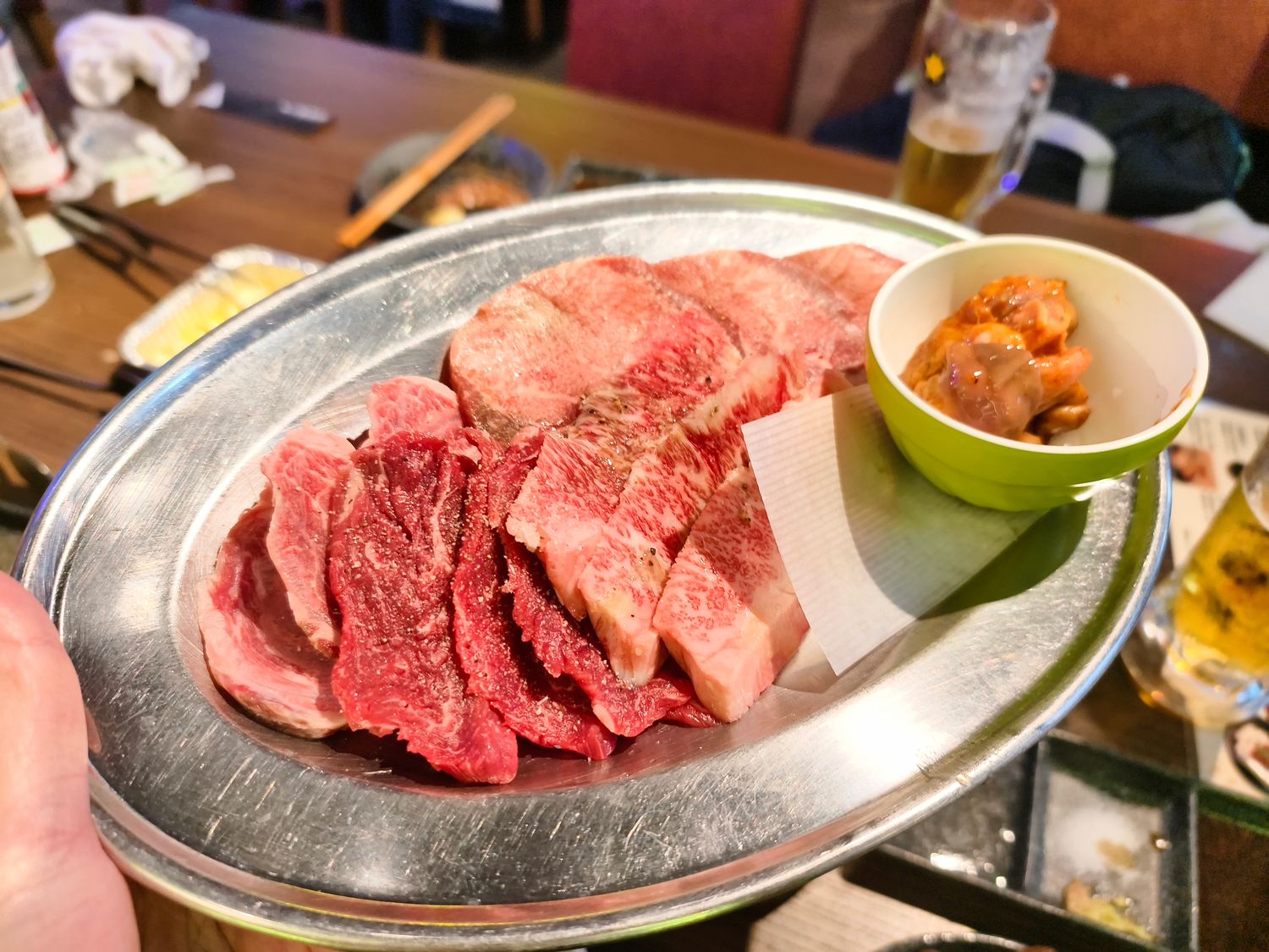 【肉屋橫丁】東京和牛燒肉吃到飽，含酒精暢飲的肉食控天堂! @混血珊莎的奇幻旅程