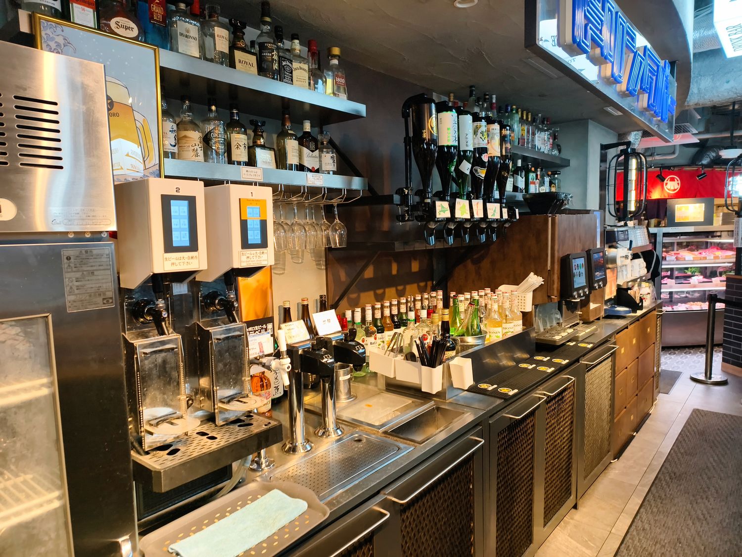 【肉屋橫丁】東京和牛燒肉吃到飽，含酒精暢飲的肉食控天堂! @混血珊莎的奇幻旅程