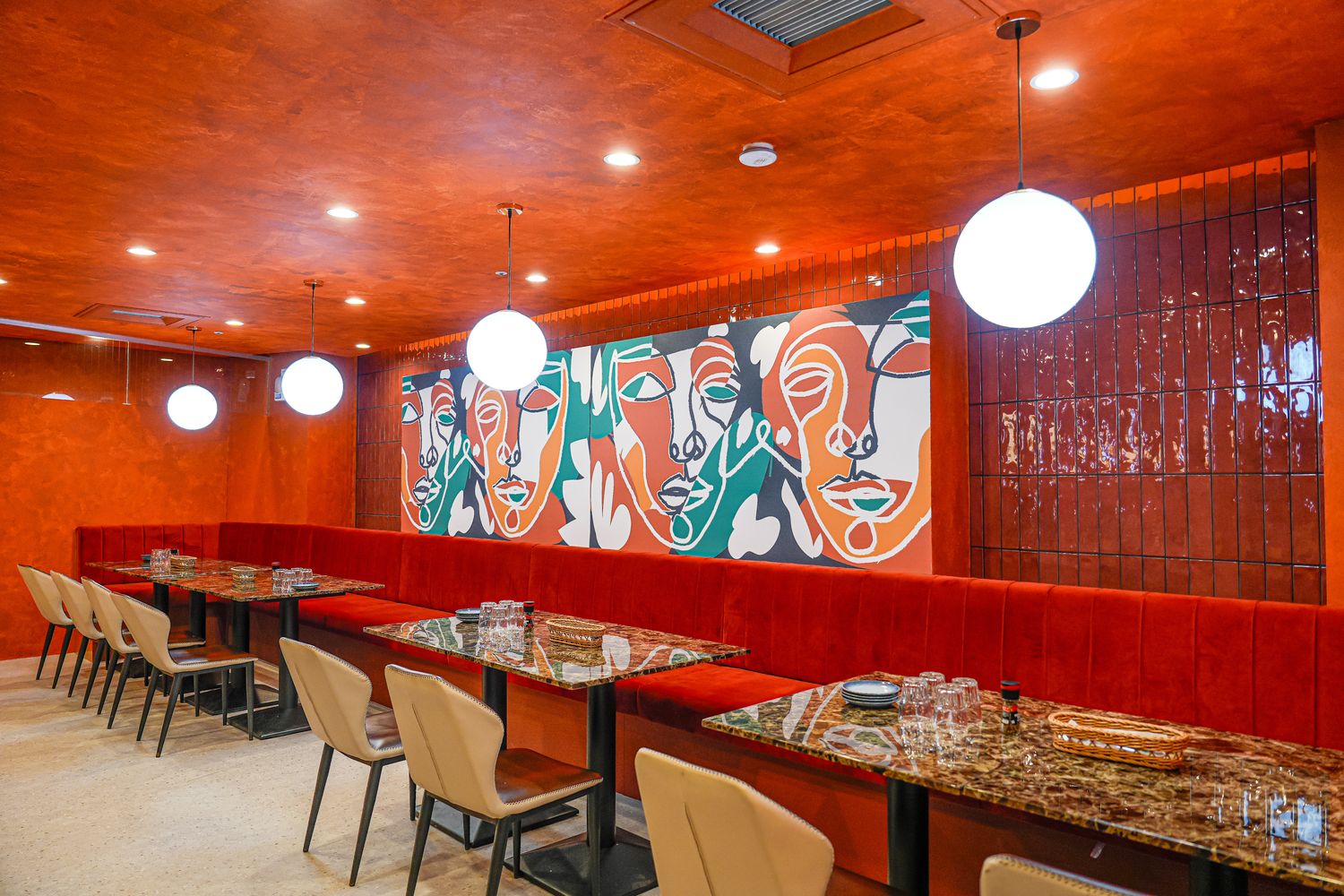 桃園聚餐推薦｜新開幕托斯卡尼尼中壢店，中壢火車站旁美食，市中心的義式花園! @混血珊莎的奇幻旅程