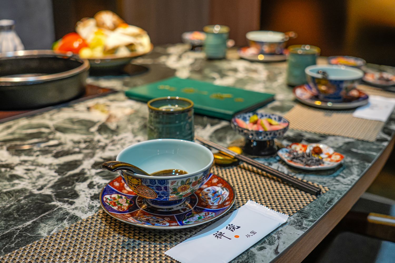 【祇園.禪院壽喜燒專門店】台北必吃京都祇園關西壽喜燒!全包廂制+桌邊服務一口入魂!台北名店橋山壽喜燒姐妹店 @混血珊莎的奇幻旅程 【祇園.禪院壽喜燒專門店】台北必吃京都祇園關西壽喜燒!全包廂制+桌邊服務一口入魂!台北名店橋山壽喜燒姐妹店 @混血珊莎的奇幻旅程