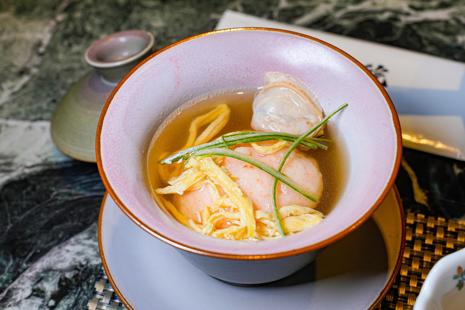 【祇園.禪院壽喜燒專門店】台北必吃京都祇園關西壽喜燒!全包廂制+桌邊服務一口入魂!台北名店橋山壽喜燒姐妹店 @混血珊莎的奇幻旅程 【祇園.禪院壽喜燒專門店】台北必吃京都祇園關西壽喜燒!全包廂制+桌邊服務一口入魂!台北名店橋山壽喜燒姐妹店 @混血珊莎的奇幻旅程