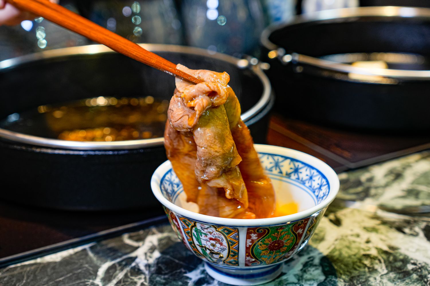 【祇園.禪院壽喜燒專門店】台北必吃京都祇園關西壽喜燒!全包廂制+桌邊服務一口入魂!台北名店橋山壽喜燒姐妹店 @混血珊莎的奇幻旅程 【祇園.禪院壽喜燒專門店】台北必吃京都祇園關西壽喜燒!全包廂制+桌邊服務一口入魂!台北名店橋山壽喜燒姐妹店 @混血珊莎的奇幻旅程