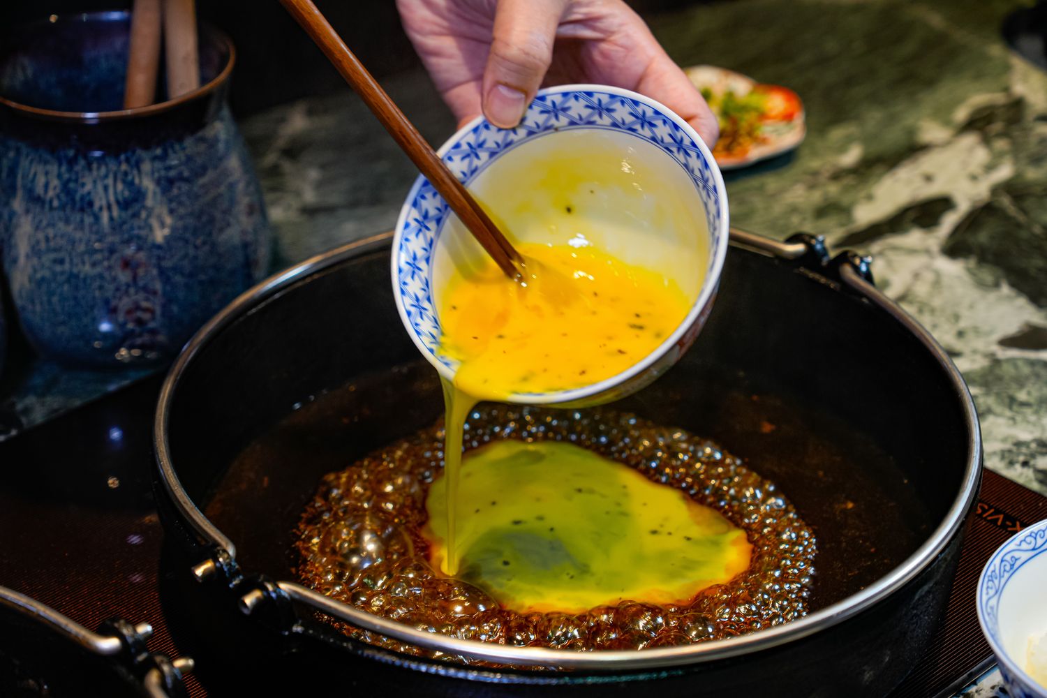 【祇園.禪院壽喜燒專門店】台北必吃京都祇園關西壽喜燒!全包廂制+桌邊服務一口入魂!台北名店橋山壽喜燒姐妹店 @混血珊莎的奇幻旅程 【祇園.禪院壽喜燒專門店】台北必吃京都祇園關西壽喜燒!全包廂制+桌邊服務一口入魂!台北名店橋山壽喜燒姐妹店 @混血珊莎的奇幻旅程