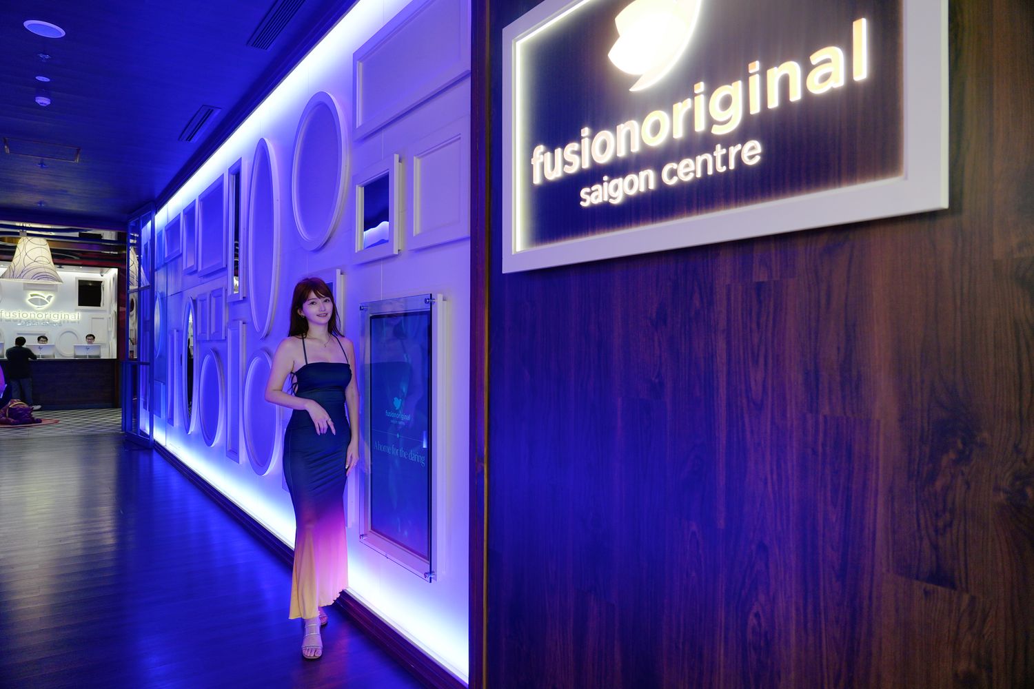 越南胡志明 Fusion Original Saigon Centre |市中心五星飯店絕美高空泳池，下樓就是商場！ @混血珊莎的奇幻旅程