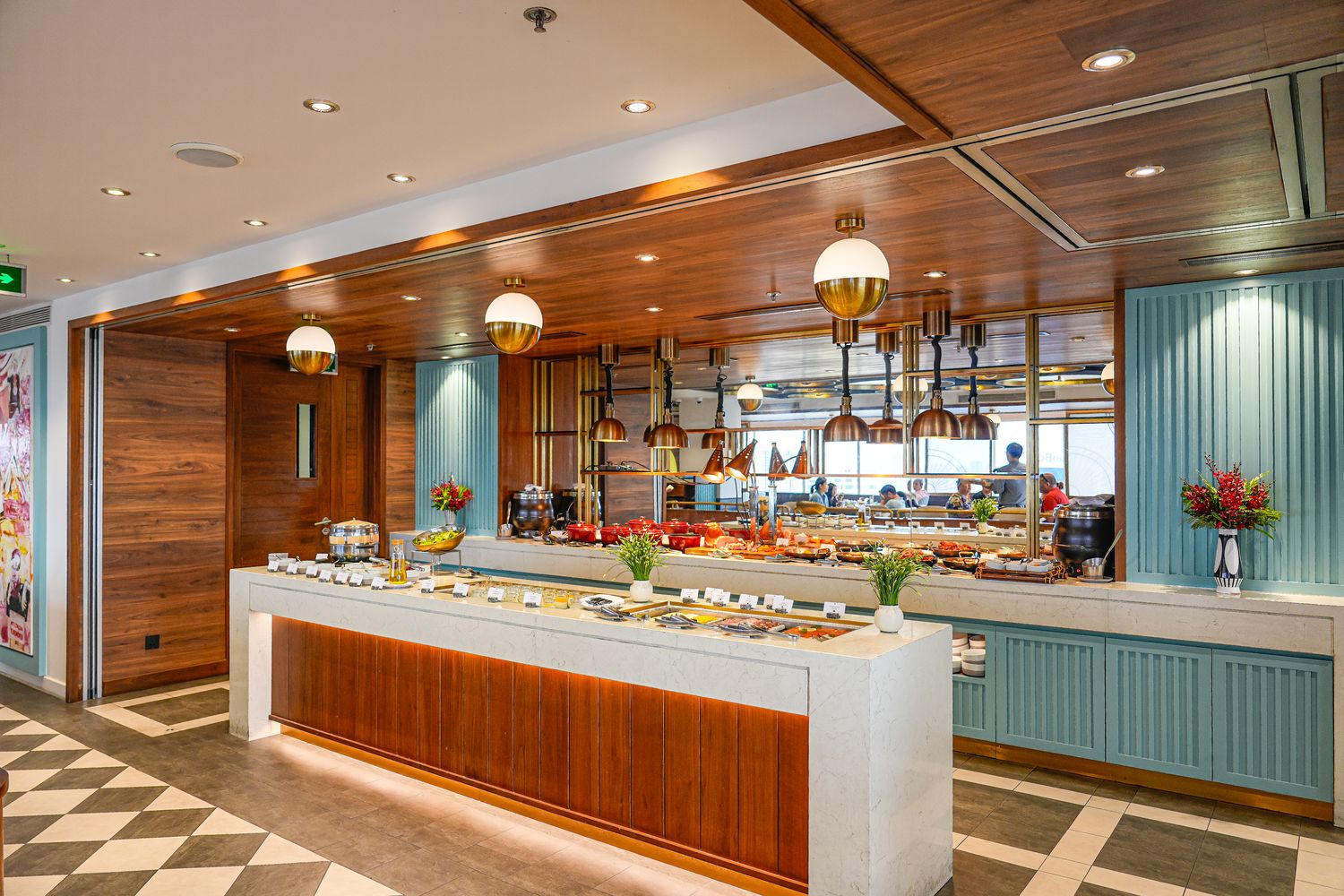 越南胡志明 Fusion Original Saigon Centre |市中心五星飯店絕美高空泳池，下樓就是商場！ @混血珊莎的奇幻旅程