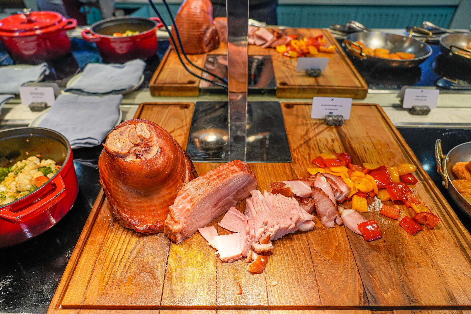 越南胡志明 Fusion Original Saigon Centre |市中心五星飯店絕美高空泳池，下樓就是商場！ @混血珊莎的奇幻旅程