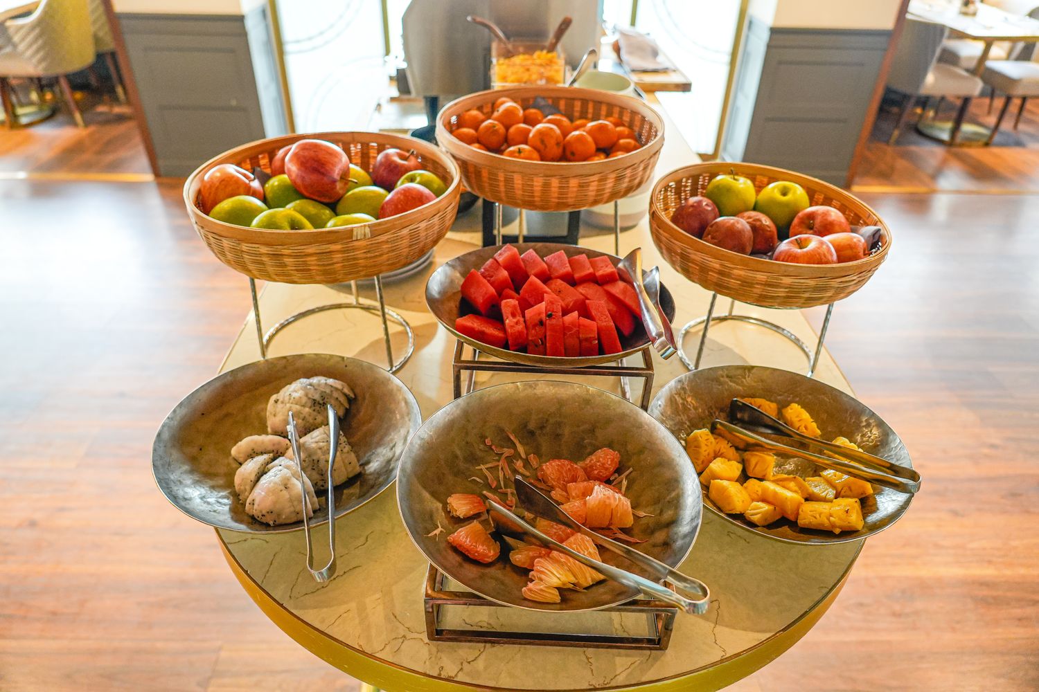 越南胡志明 Fusion Original Saigon Centre |市中心五星飯店絕美高空泳池，下樓就是商場！ @混血珊莎的奇幻旅程