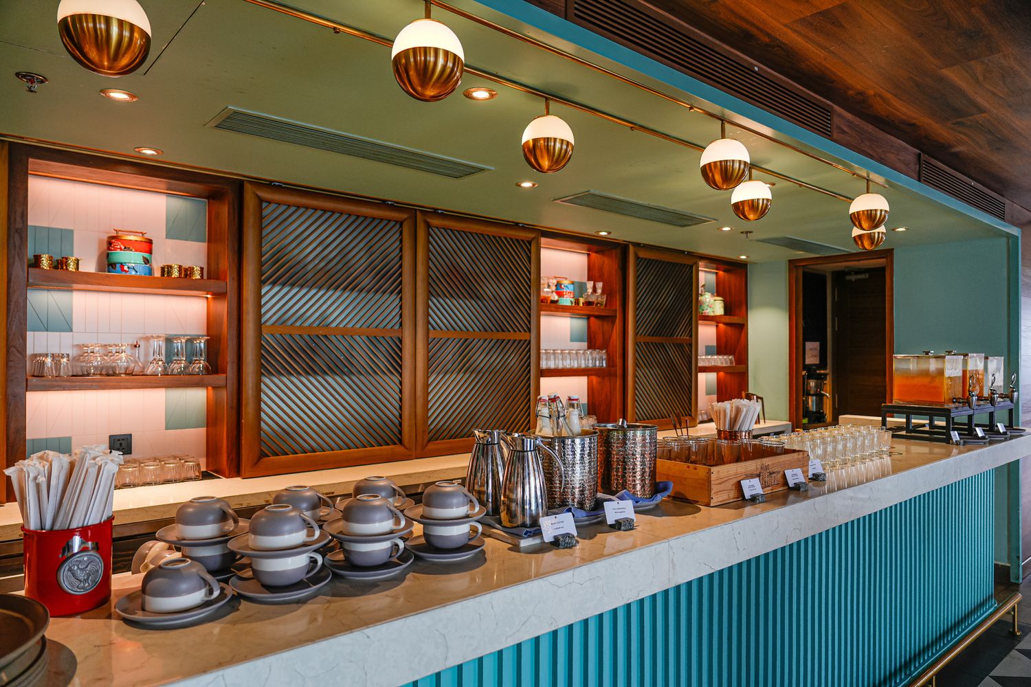 越南胡志明 Fusion Original Saigon Centre |市中心五星飯店絕美高空泳池，下樓就是商場！ @混血珊莎的奇幻旅程